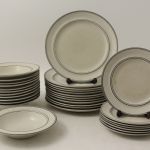 911 9067 DINNERWARE